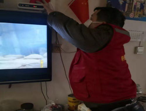 客服人员耐心接听电话