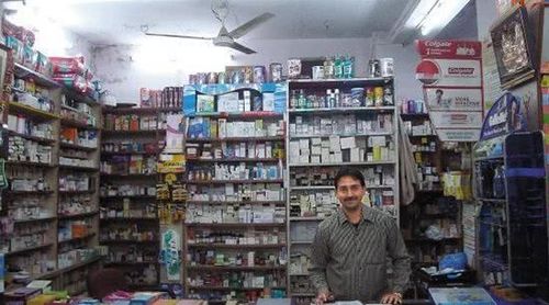 医院药房展示的昂贵抗癌药