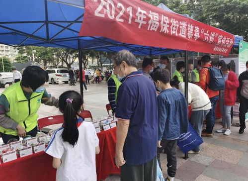 物流人员收取包裹现场